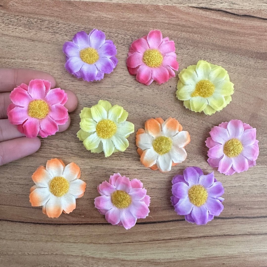 02 lacinho flor margarida degrade 35mm 10 un