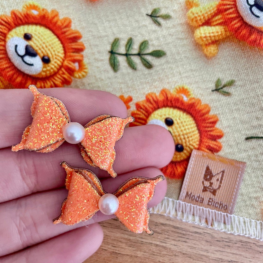 02 kit pet bandana e adesivo laco leao 20 un p m ou g g