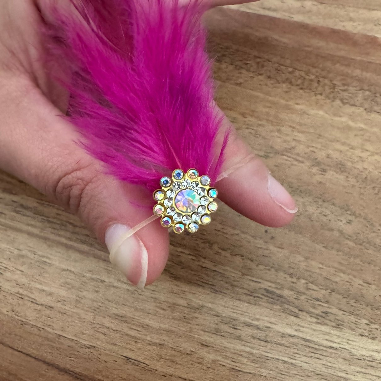 04 lacinho cristal plumas carnaval 10 un sortidas