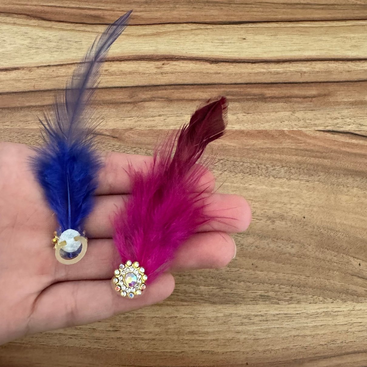 05 lacinho cristal plumas carnaval 10 un sortidas