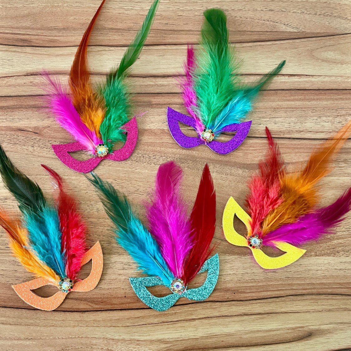 02 adesivo mascara carnaval plumas g 10 un