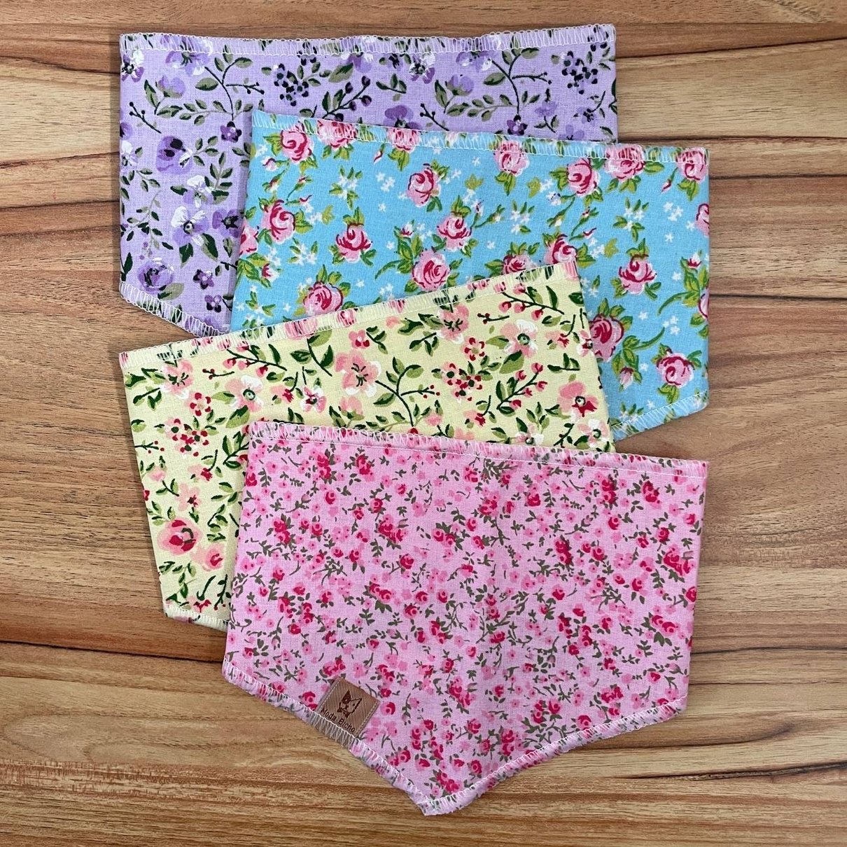 01 bandana pet floral mix 10 un p m e g m