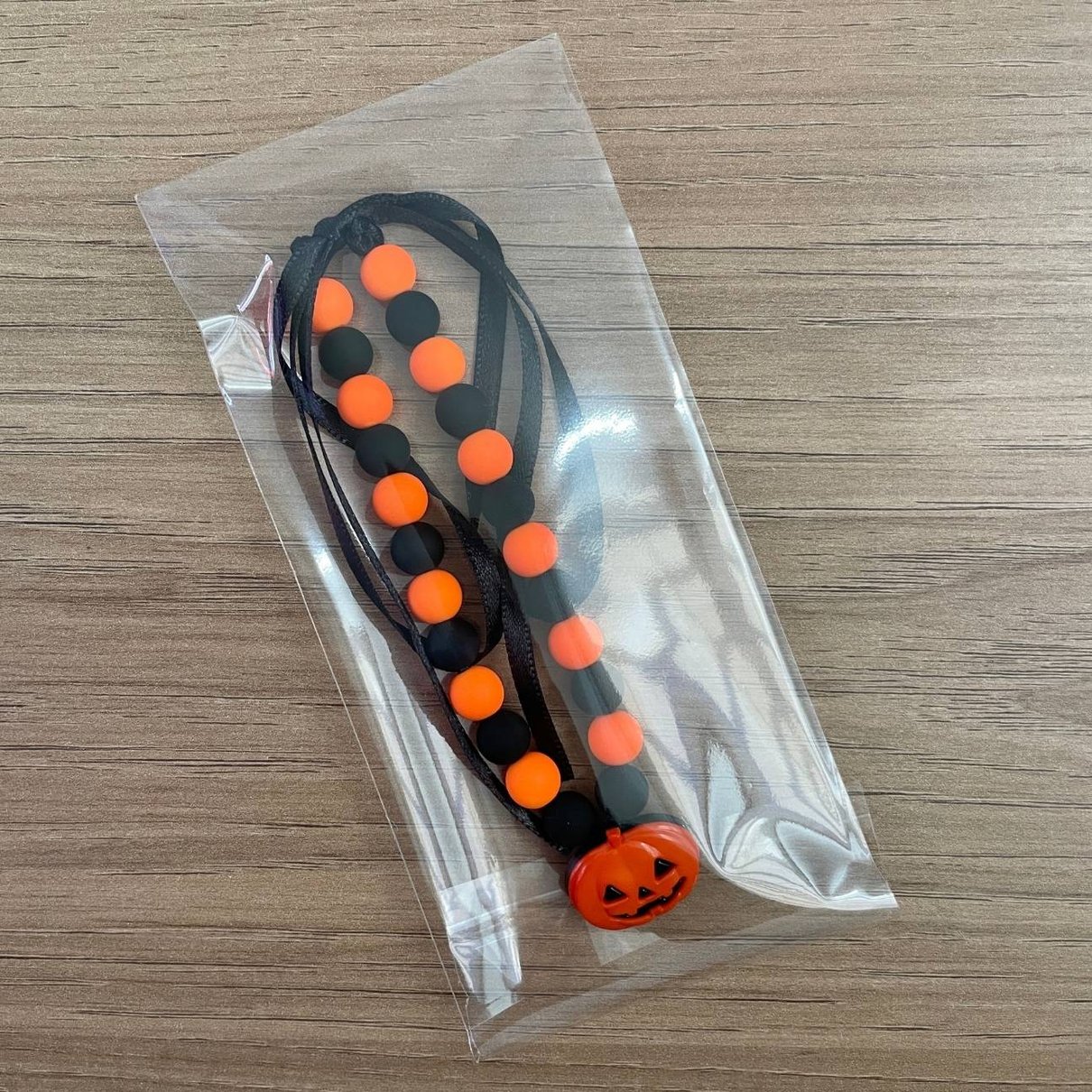 03 colar de perolas p m halloween abobora 1 un